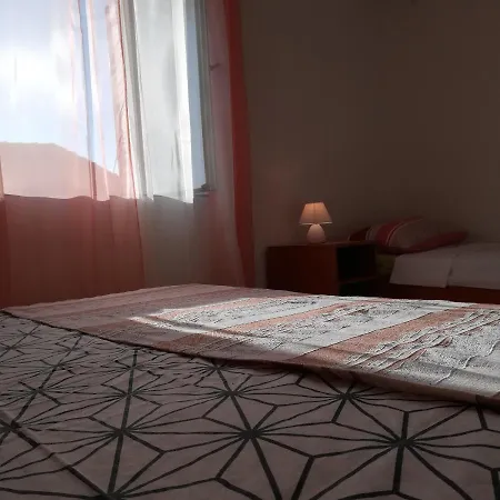 Kuca Za Odmor Marina Sutomiscica