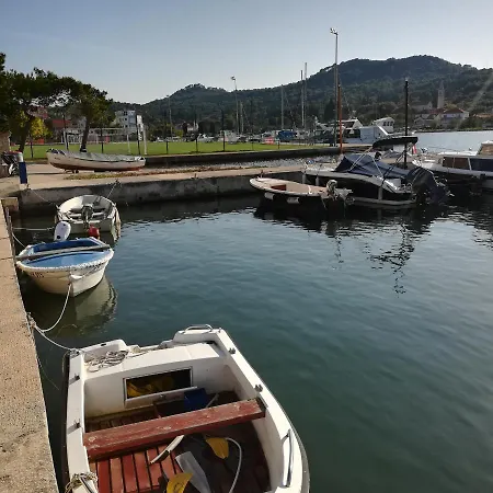 Kuca Za Odmor Marina 別荘