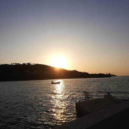 Casa de Férias Kuca Za Odmor Marina Sutomiscica